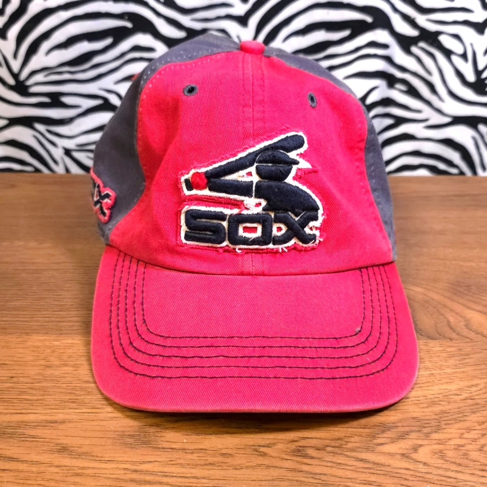 AUCN 0506 Thrifted 47 Brand Adjustable Chicago White Sox Hat GWOSLOO.22